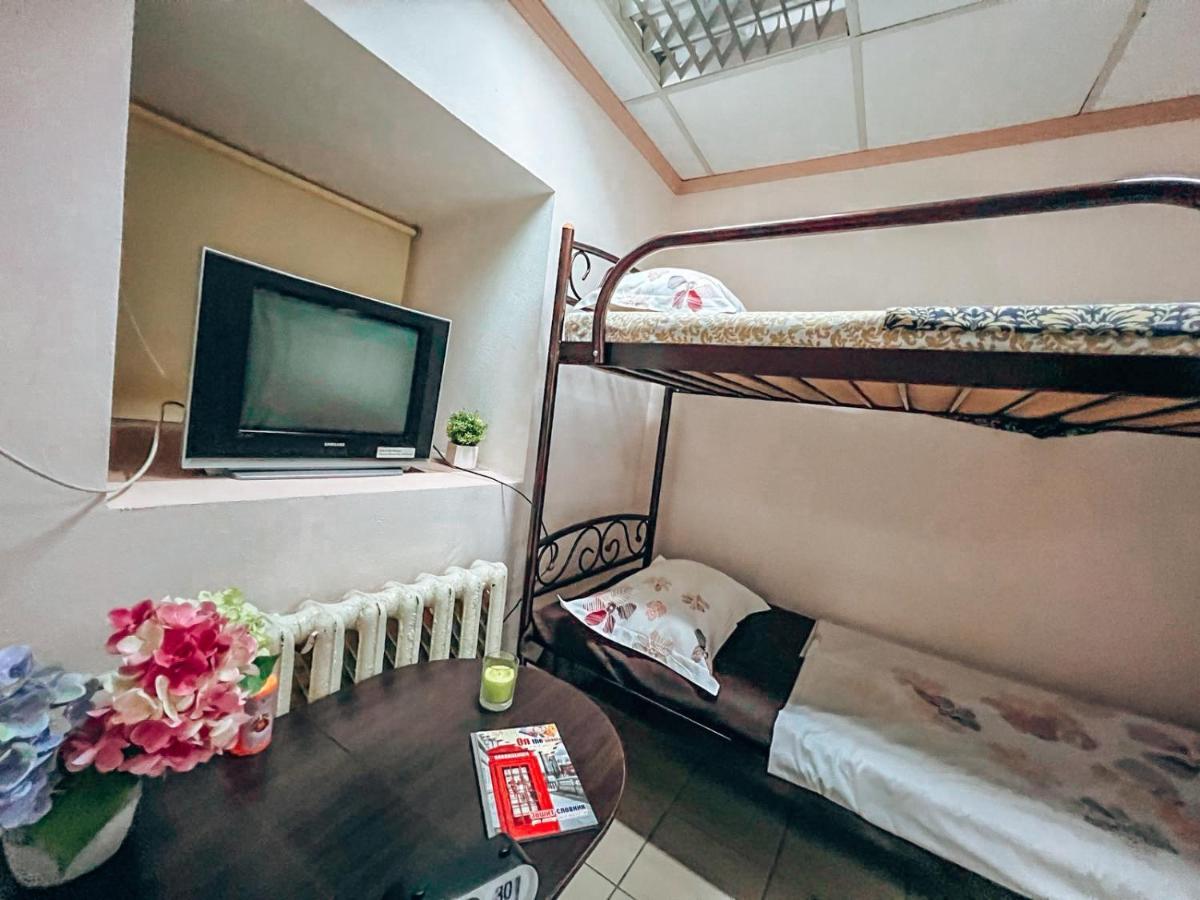 Guest House On Saksahanskoho Street Kiev Ngoại thất bức ảnh