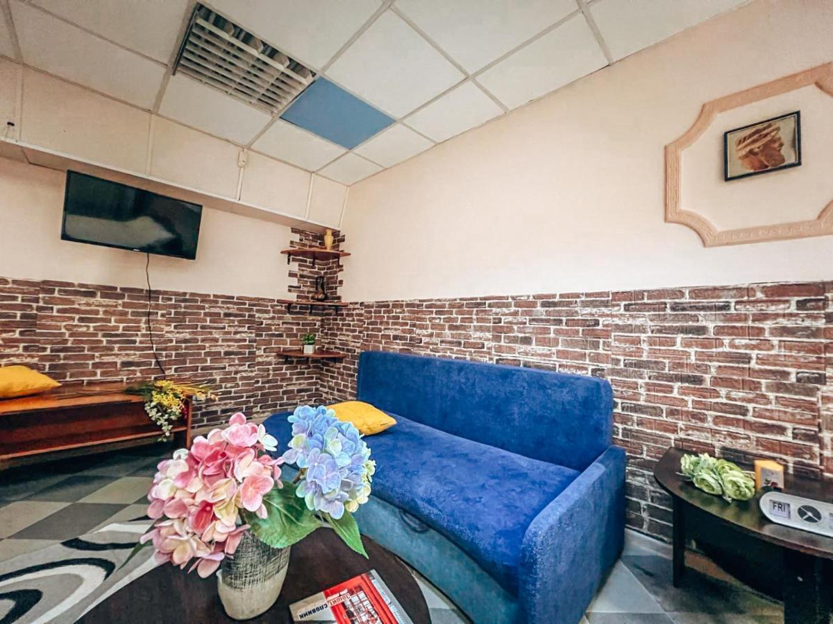 Guest House On Saksahanskoho Street Kiev Ngoại thất bức ảnh