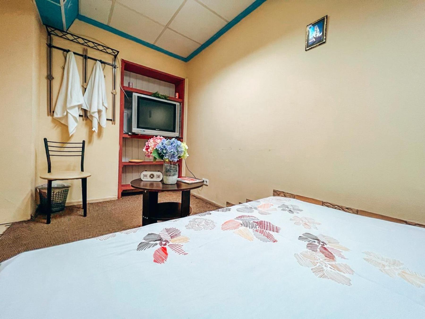 Guest House On Saksahanskoho Street Kiev Ngoại thất bức ảnh